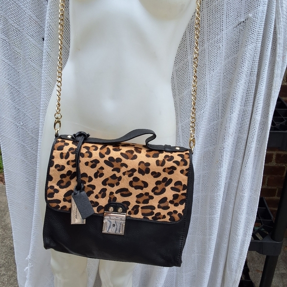 Kelsi Dagger Animal print crossbody NEW - Picture 4 of 9
